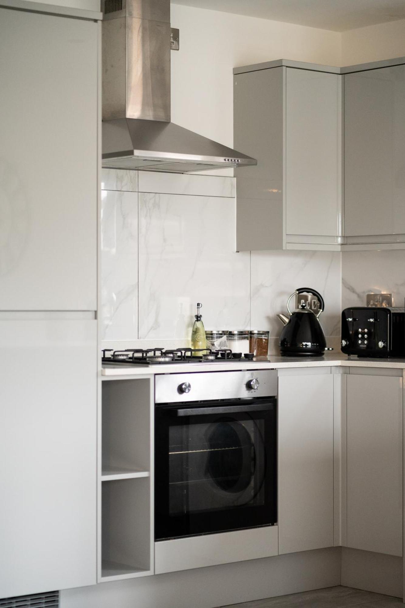 Modern 2-Bed Apartment With Balcony, Close To Oxford City Centre With Free Parking Esterno foto