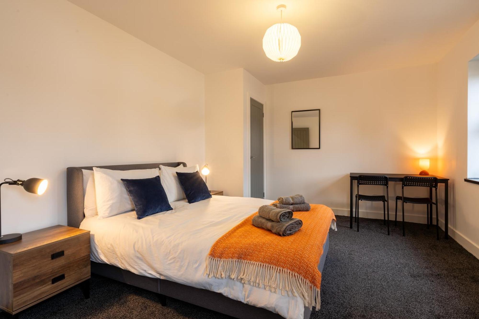 Modern 2-Bed Apartment With Balcony, Close To Oxford City Centre With Free Parking Esterno foto