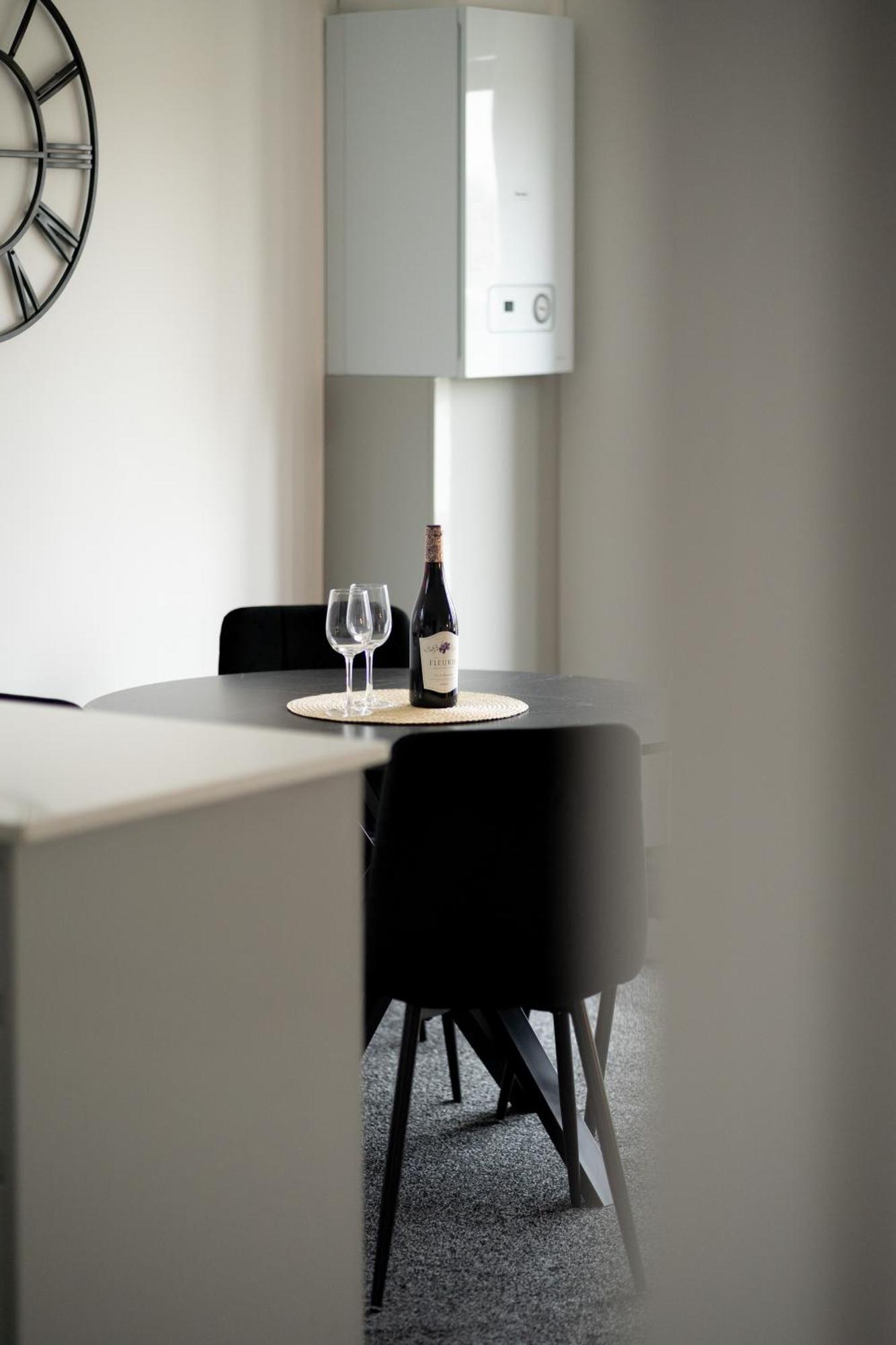Modern 2-Bed Apartment With Balcony, Close To Oxford City Centre With Free Parking Esterno foto